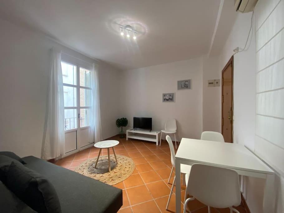Tranquilo Piso Alameda Apartment