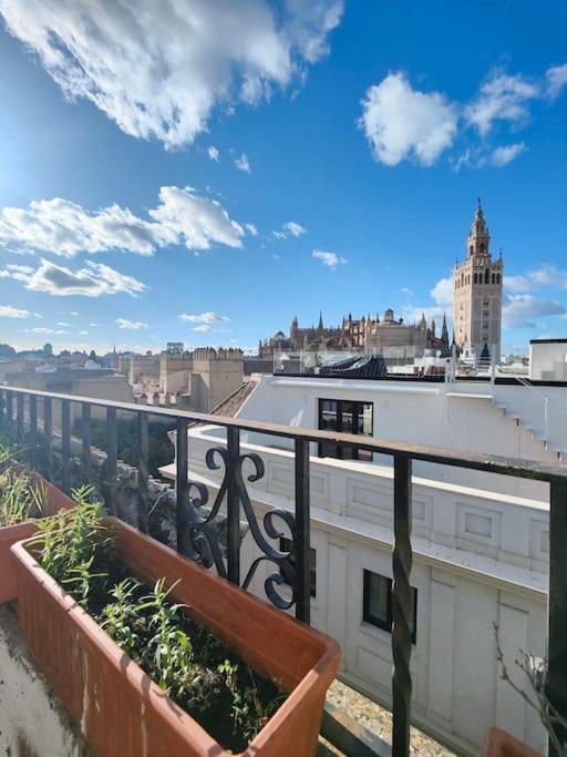 Lovely 1-bedroom Loft With Terrace. Amazing View. * Seville