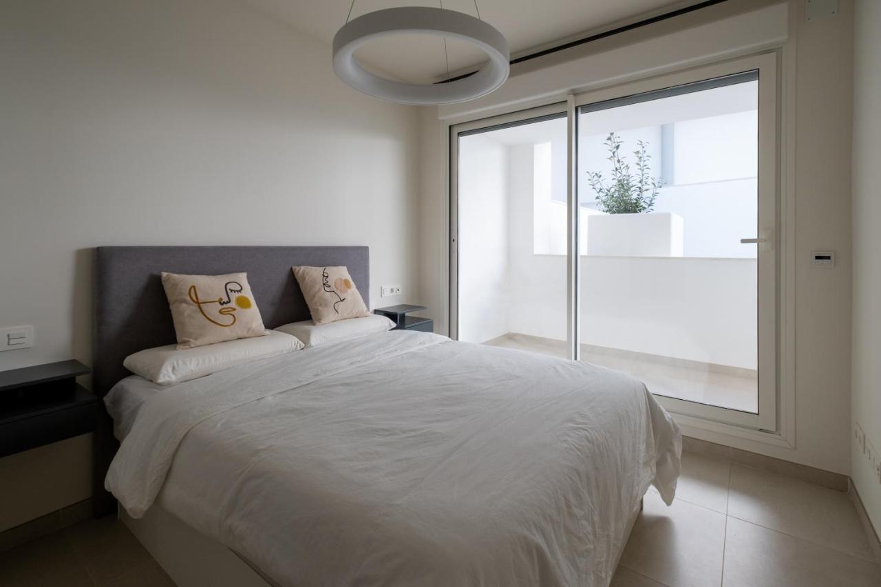 Alameda Deluxe Duplex Casco Antiguo Parking Apartment *