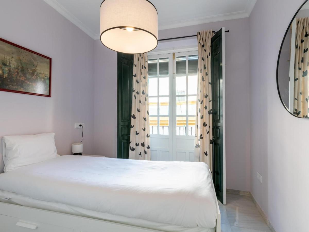 Holi-rent Penthouse Penuelas Apartment