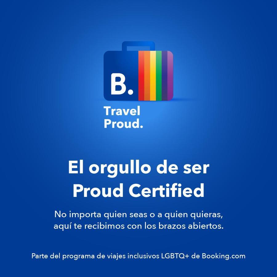 3 En Pleno Centro De Seville