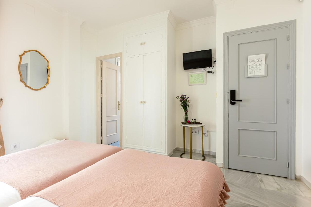 Nuea Alameda Guest house 2*
