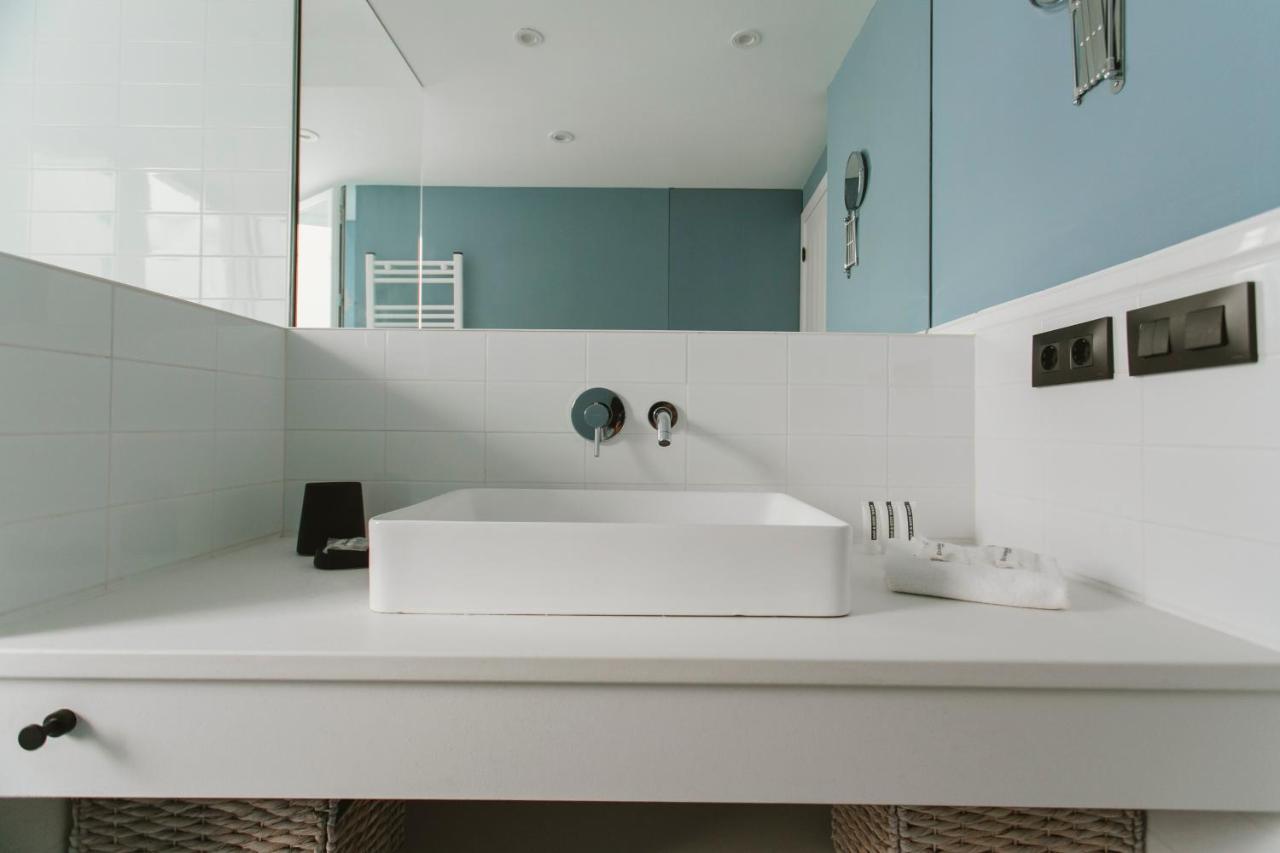 Modern And Luxury- 2bd 2bth- Socorro Apartment *