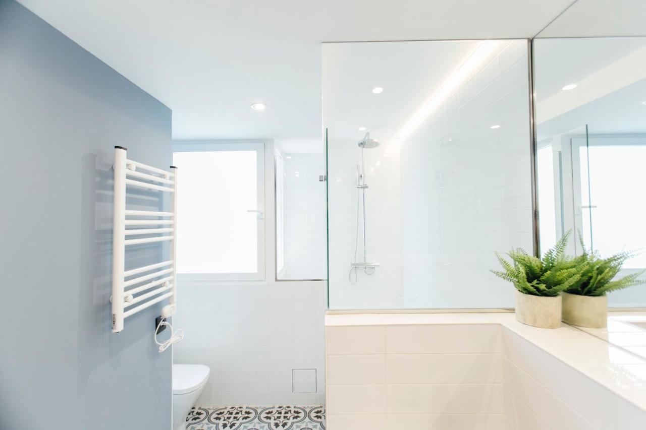 Modern And Luxury- 2bd 2bth- Socorro Apartment *