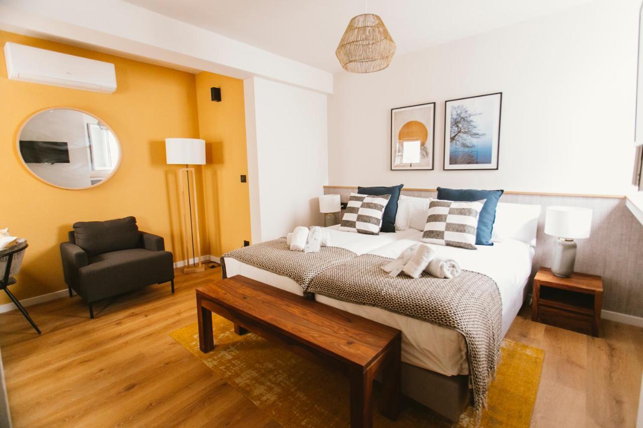 Modern And Luxury- 2bd 2bth- Socorro *