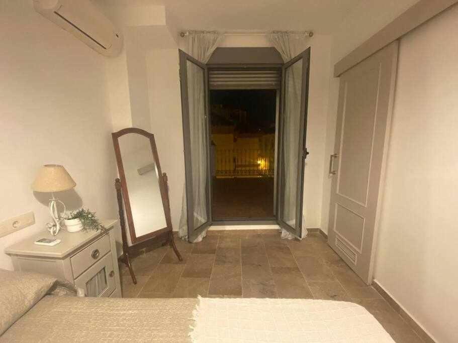 Casa Rodrigo De Triana Atico 2 Terrazas Apartment Seville