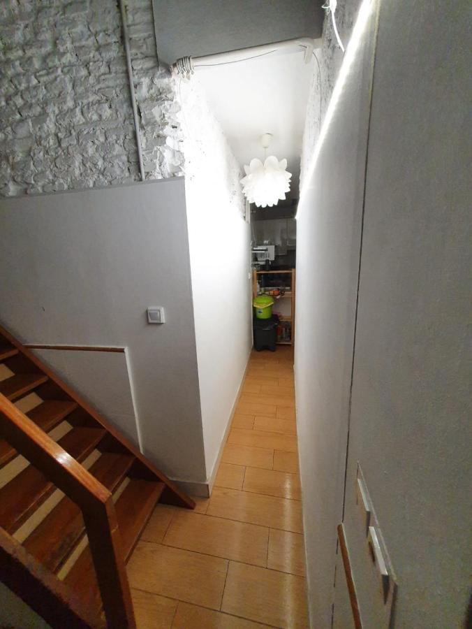 Airbhouse Private & Seville