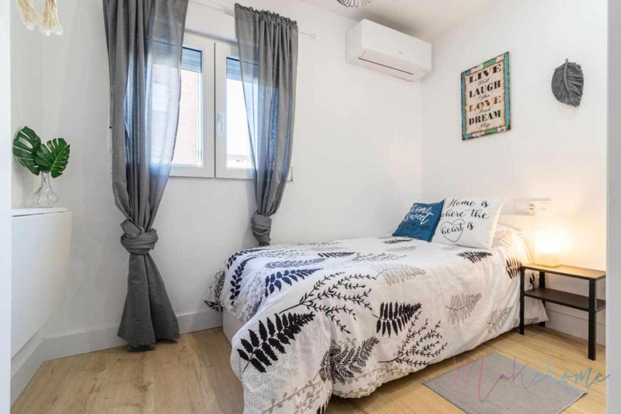 Apartamento 2 En Estadio Del Sevilla, 3 Y Metro