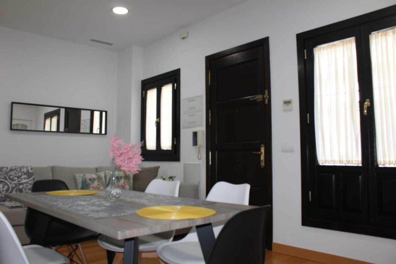 Jdc2e - In Centre Apartment *