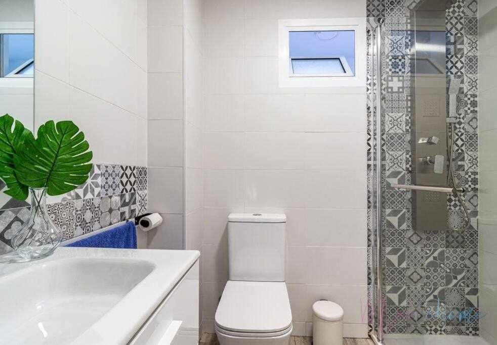 1 Apartamento En Estadio Sevilla 6 Plazas 3 Hab Y Metro Apartment Seville