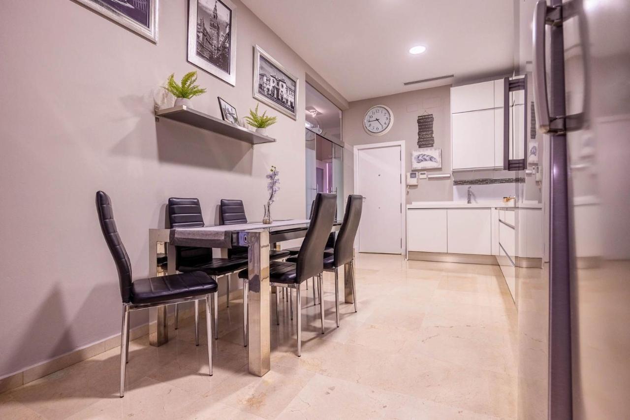 Luxe Town Hall Apartment