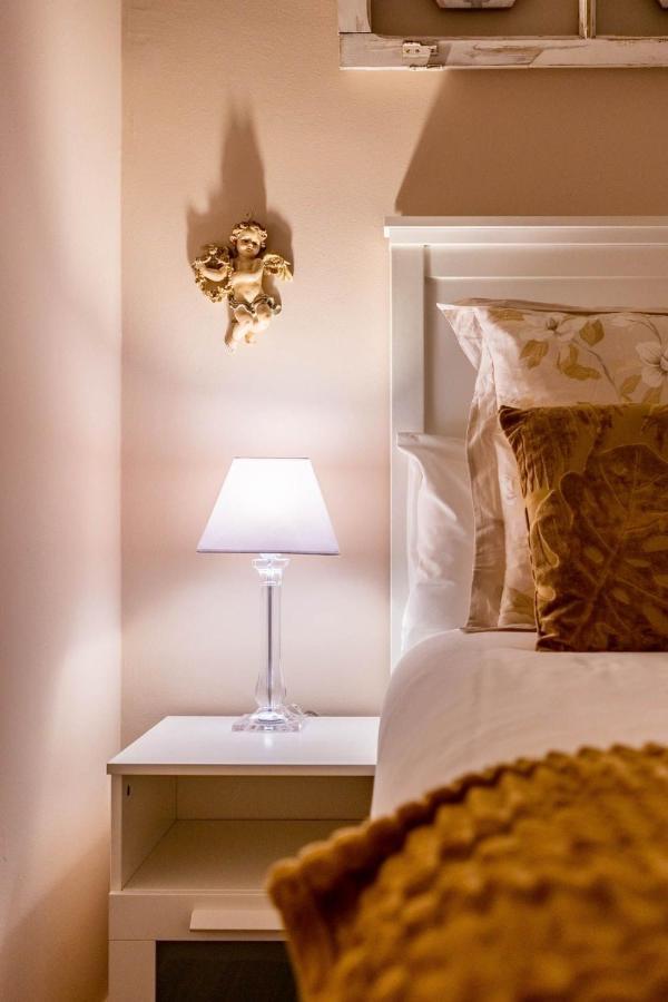 Luxe Town Hall Apartment Seville