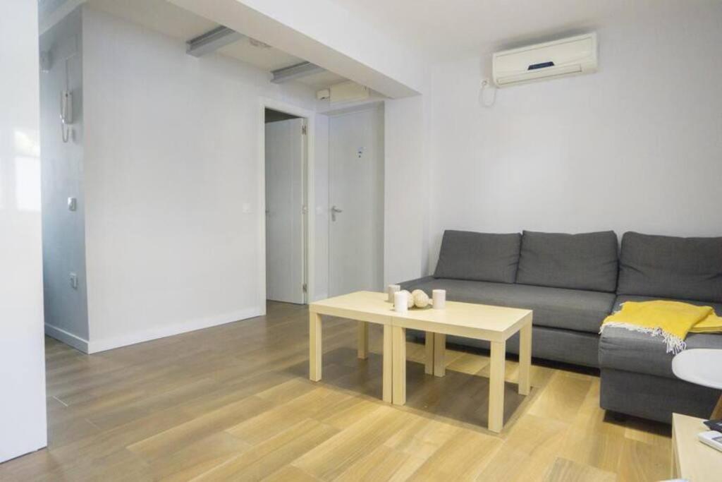 Bonito Apto. Amplio Y Luminoso Super Bien Ubicado Apartment *