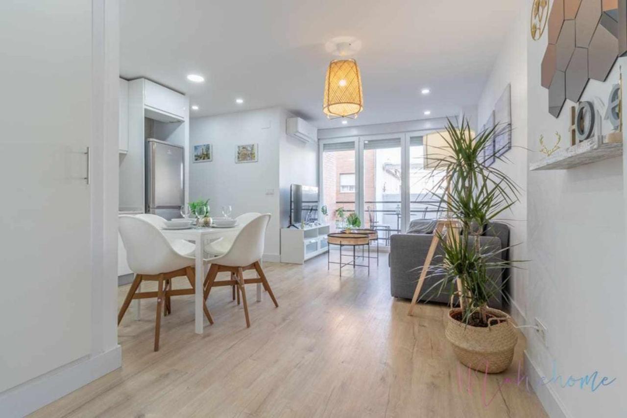 2 En Estadio Del Sevilla, 3 Y Metro Apartamento *