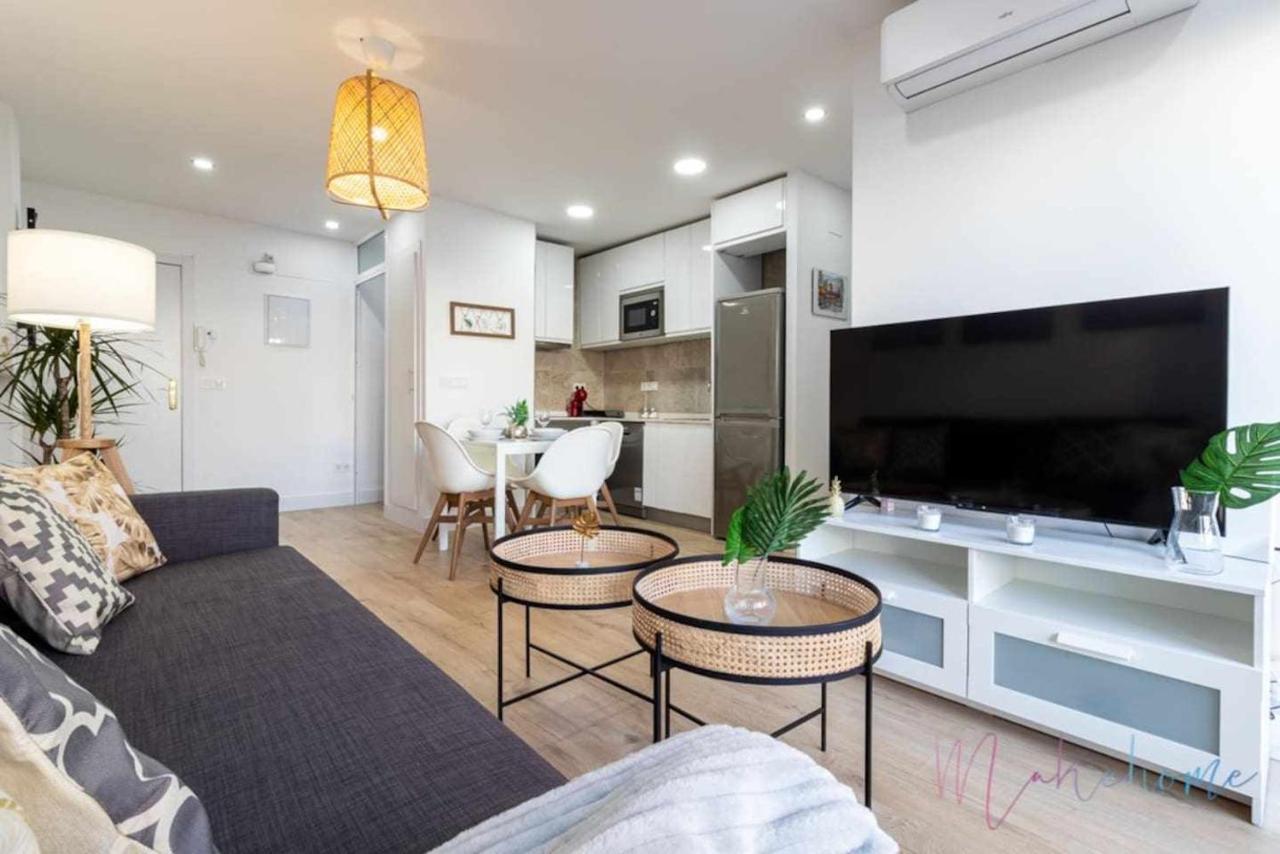 2 En Estadio Del Sevilla, 3 Y Metro Apartamento *