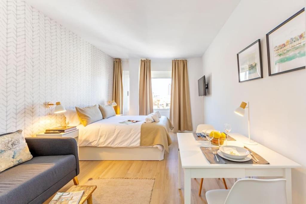 Apartamento New Reformada Con Excelente Ubicacion