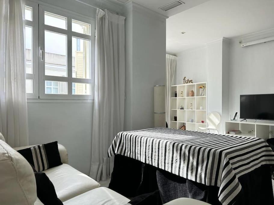 Apartment Hispalis Atico Santa Cruz *