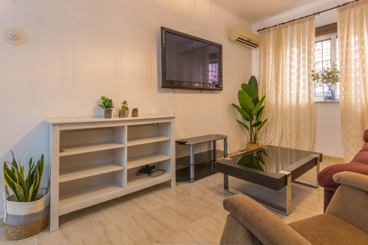 Apartamento Mundo Mencia - 3 Dormitorios En Triana Apartment Seville