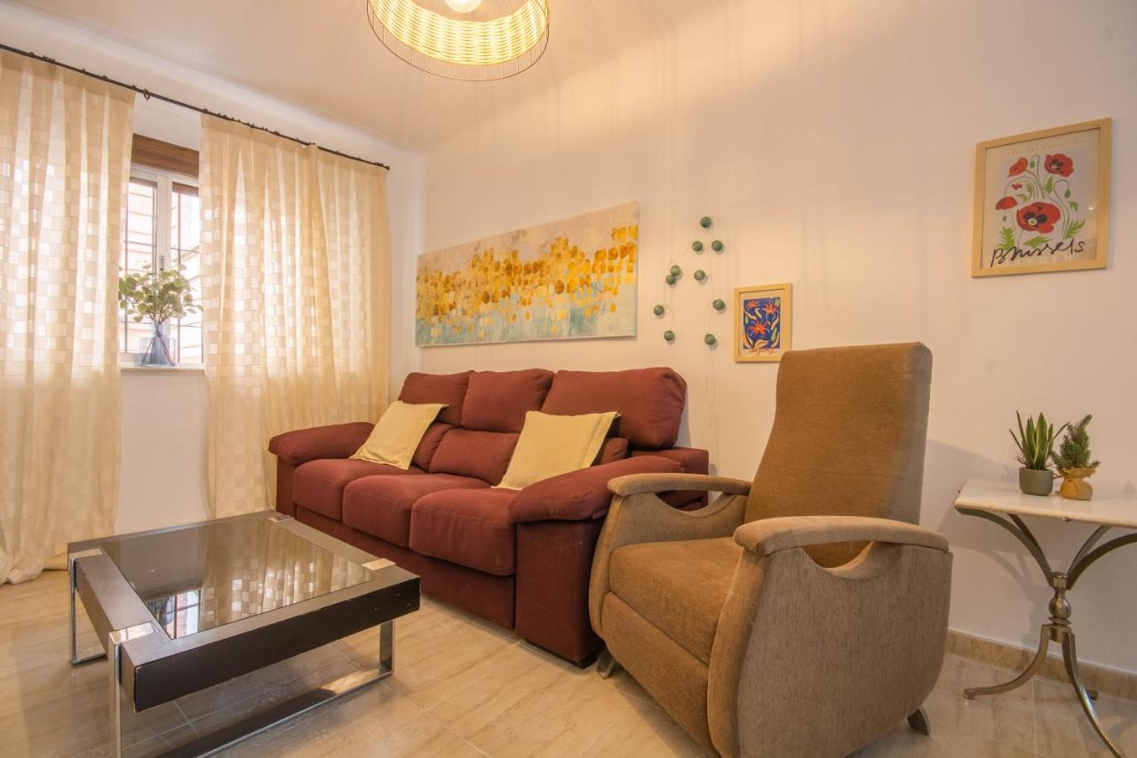 Apartamento Mundo Mencia - 3 Dormitorios En Triana * Seville