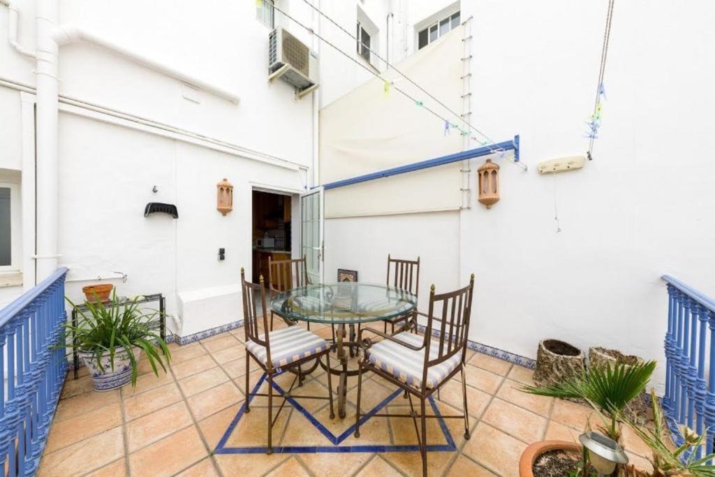 Rentalsevilla Nepal Seville
