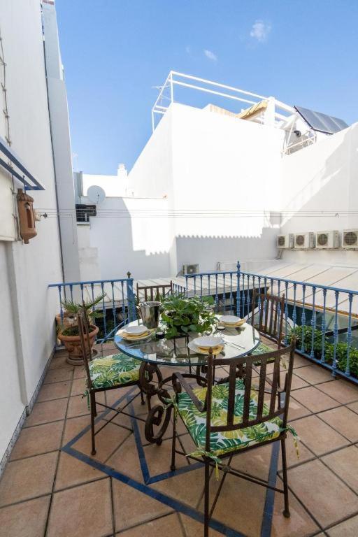 Rentalsevilla Nepal Seville