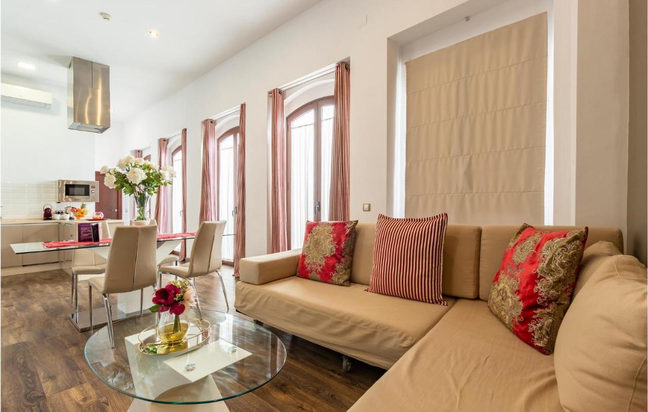 Cozy In With Kitchen * Seville