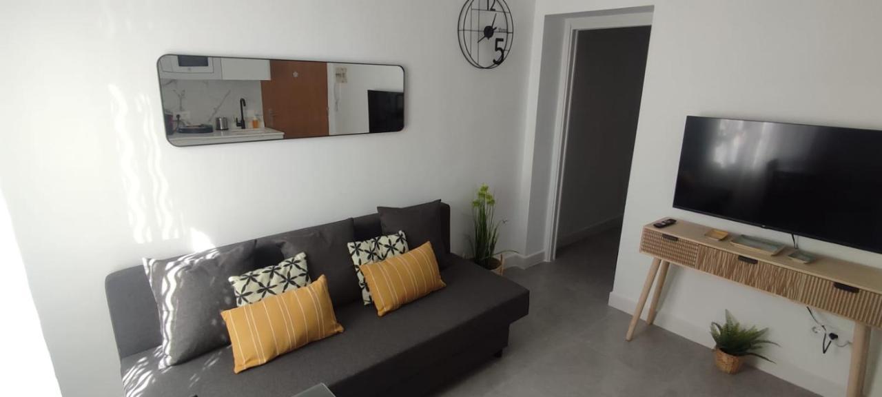 Apartment Estupendo En Triana *