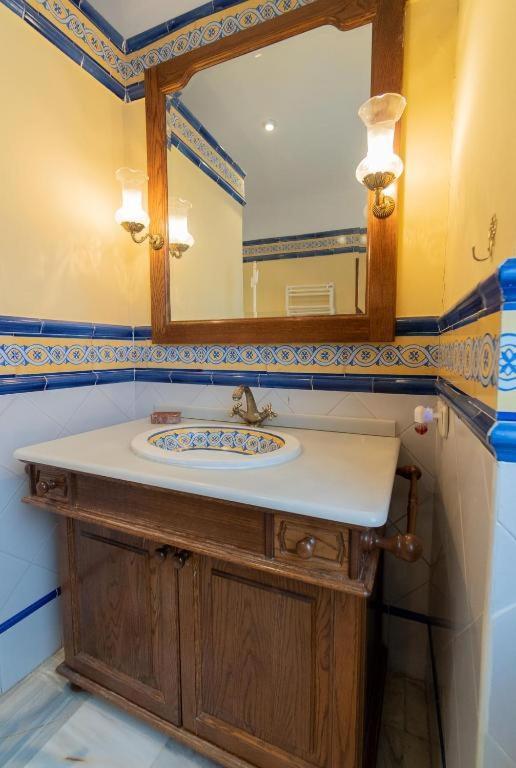 Rentalsevilla Nepal Seville