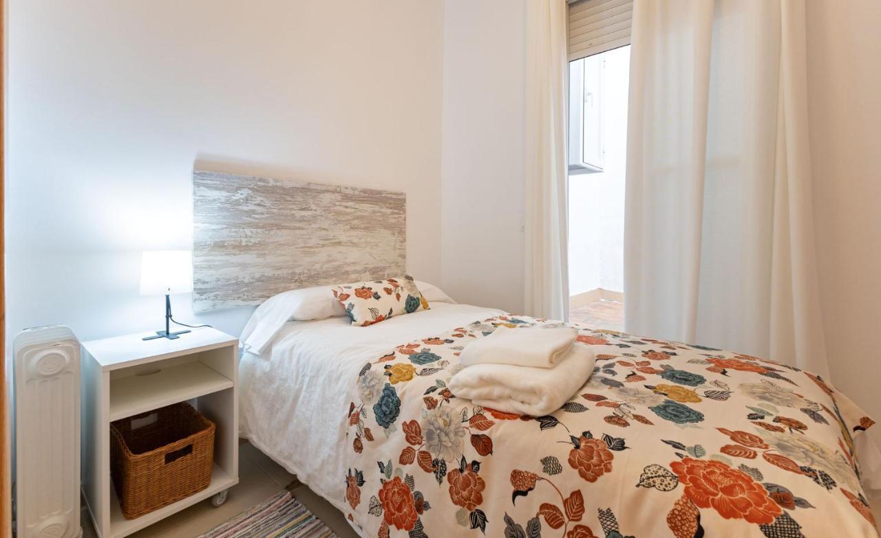 San Vicente Apartamento, 5 Pax, Centro Historico Apartment Seville