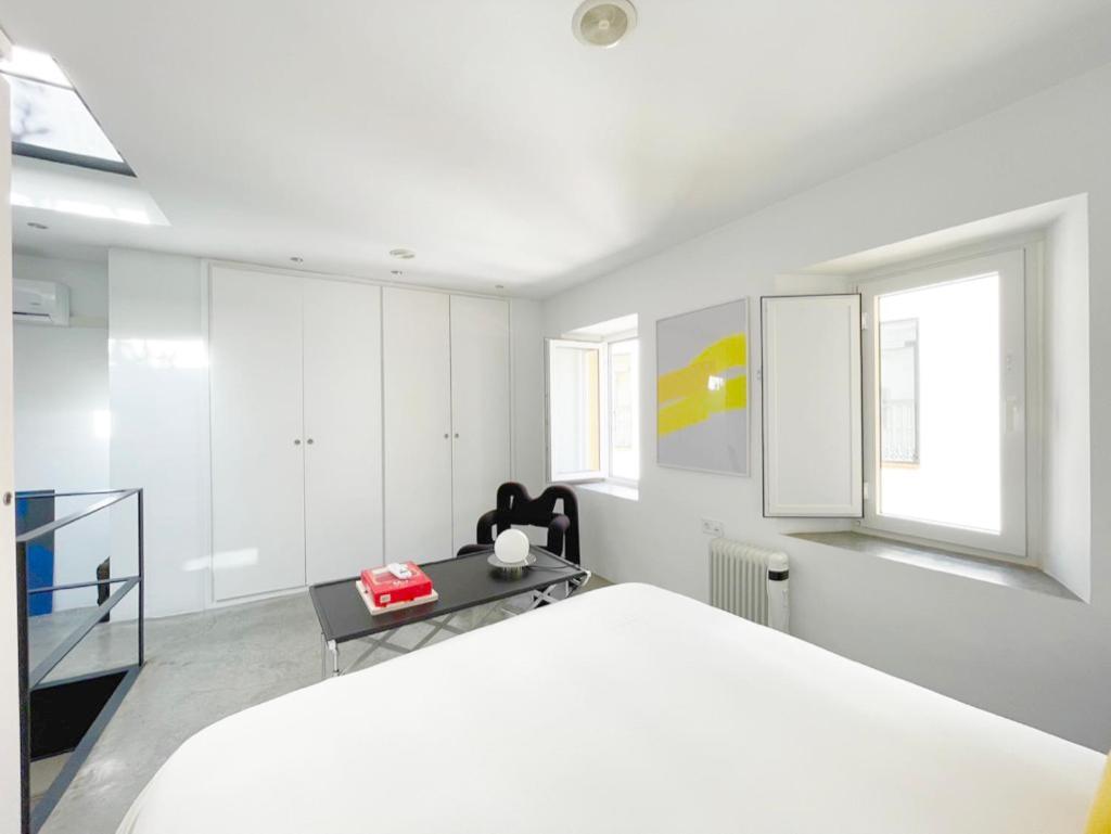 Holiday home Alameda Modern Art House With Outdoor Jacuzzi In Roof *