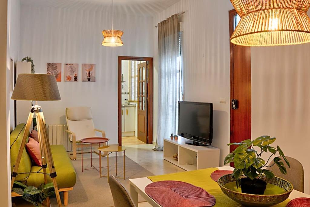 Calle Feria Apartment *