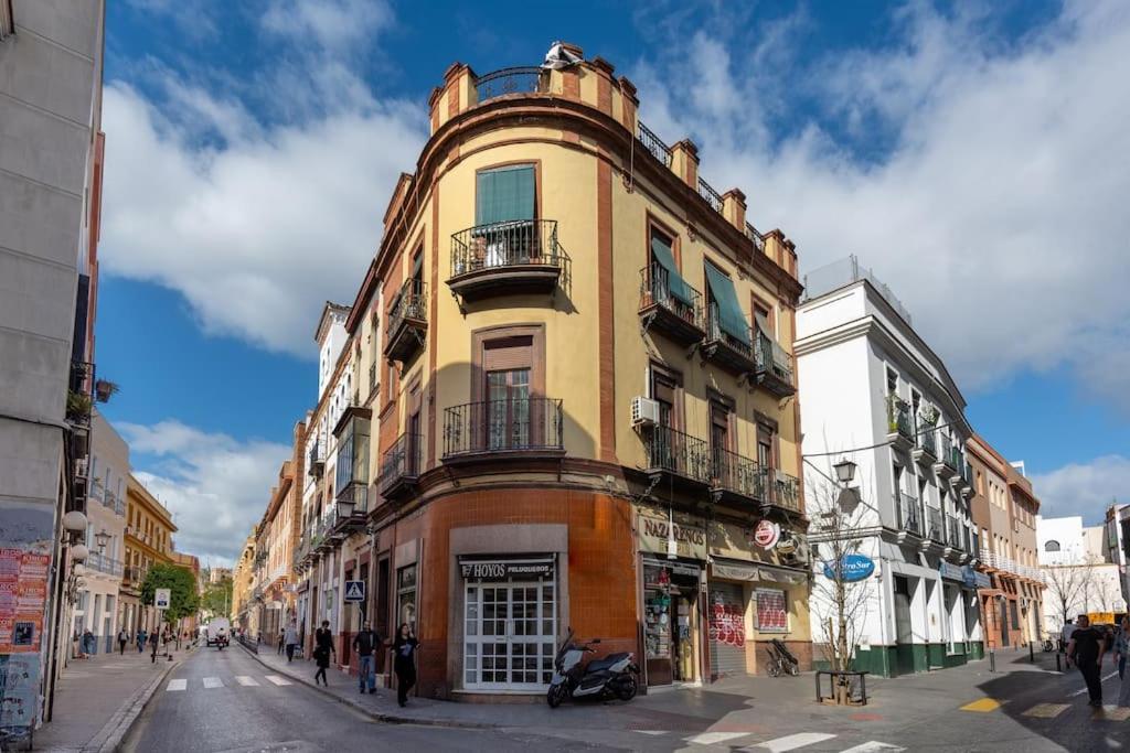 Sevillaflats-puerta Osario Seville