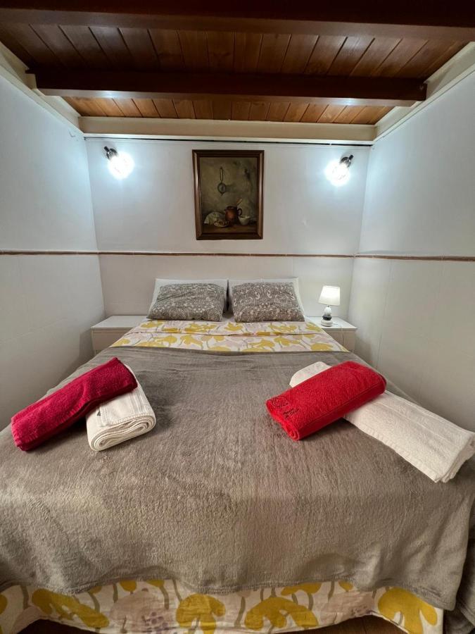 Airbhouse Private & Homestay