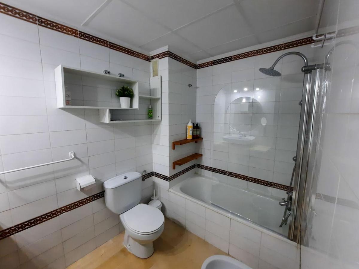 Apartment Torre Triana, Parking Free Gratis! *