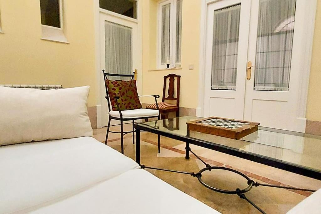Apartment J Costa 15- Alameda Hercules