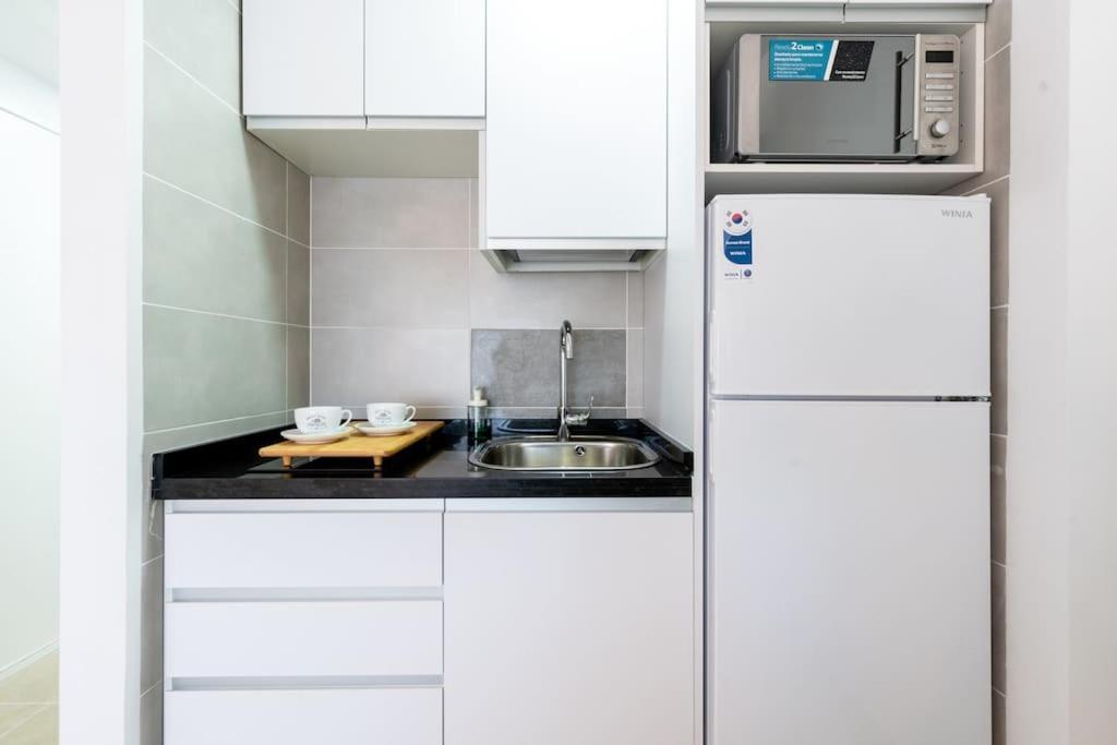 Estudio En Resitur By Thegoodtourist Apartment Seville