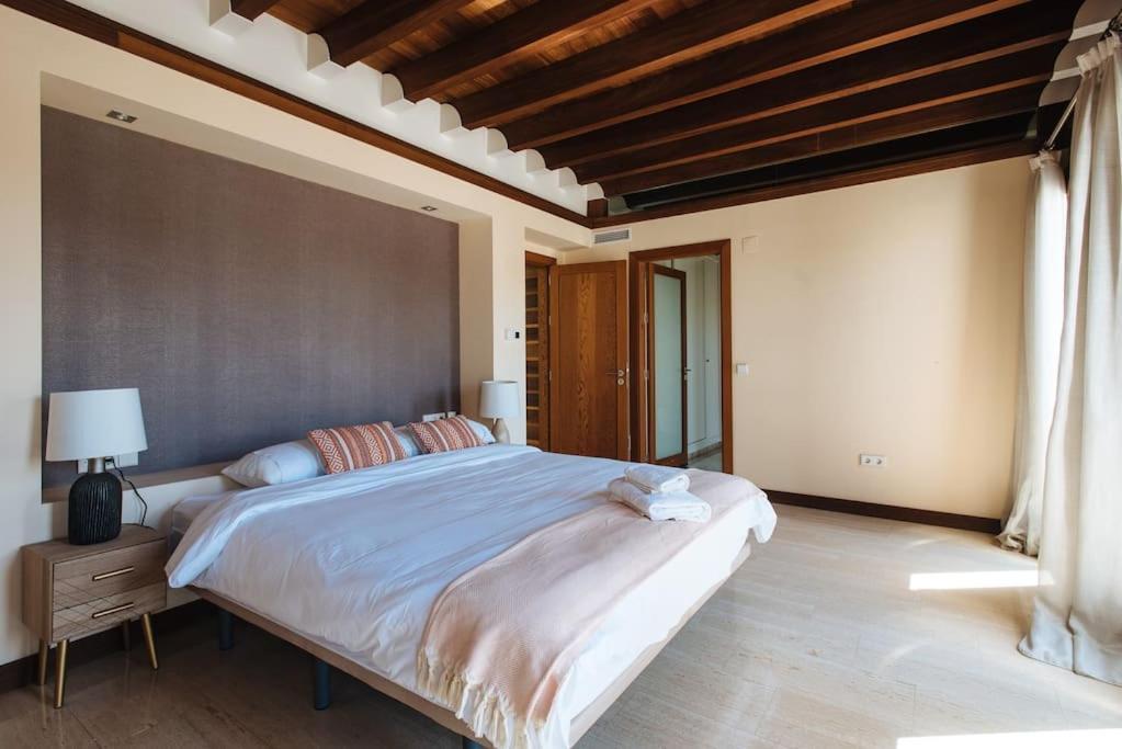 Rabadan Brand New Amazing House With Terrace Parking Holiday home