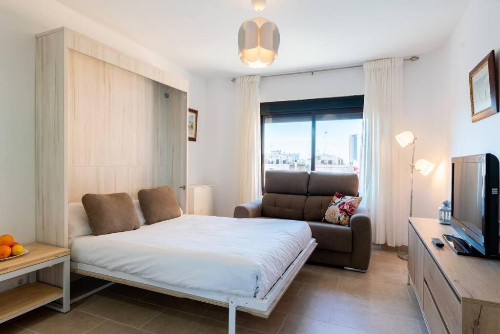 Estudio En Resitur By Thegoodtourist Seville