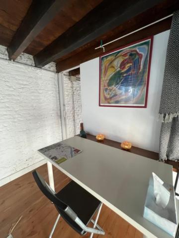 Airbhouse Private & Seville