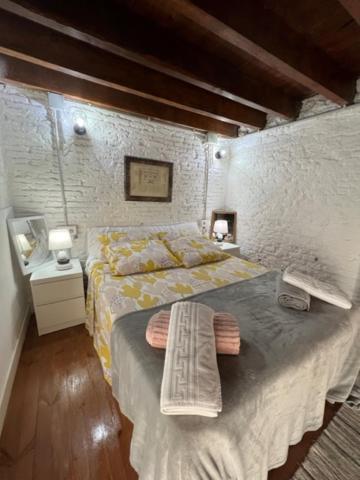 Airbhouse Private & Homestay