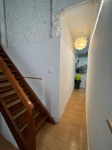 Airbhouse Private & * Seville