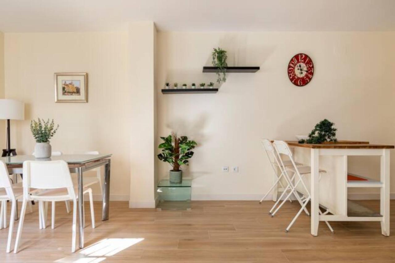 Apartment Azahar Metropol Parasol, Medium-sized Parking Gifted For Free *