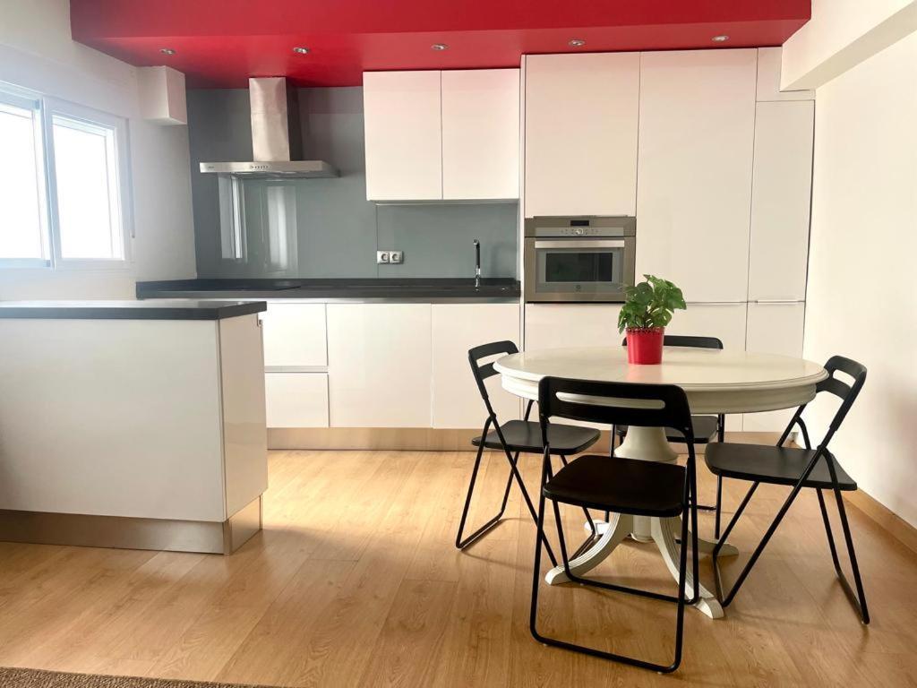 Eva Recommends Plaza Del Museo Apartment *