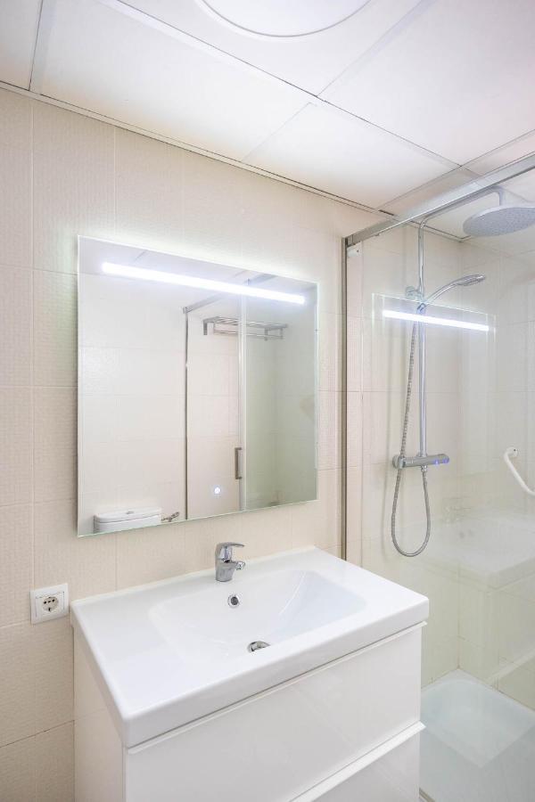 Sapphire Luxury - Parking Gratis Seville