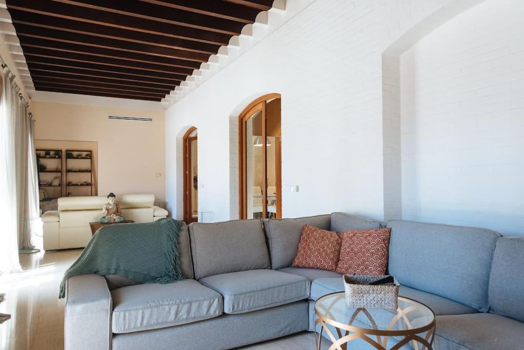 Rabadan Brand New Amazing House With Terrace Parking Holiday home