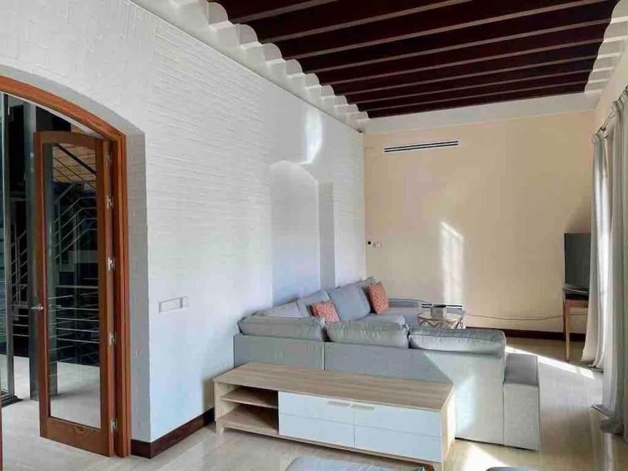 Rabadan Brand New Amazing House With Terrace Parking Holiday home