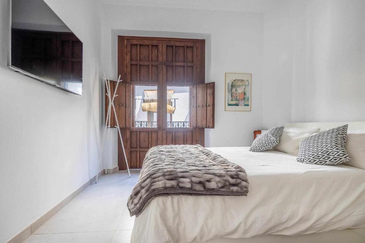 Comfy Away - Exclusivo Mercado De Triana Con Balcon Apartamento *