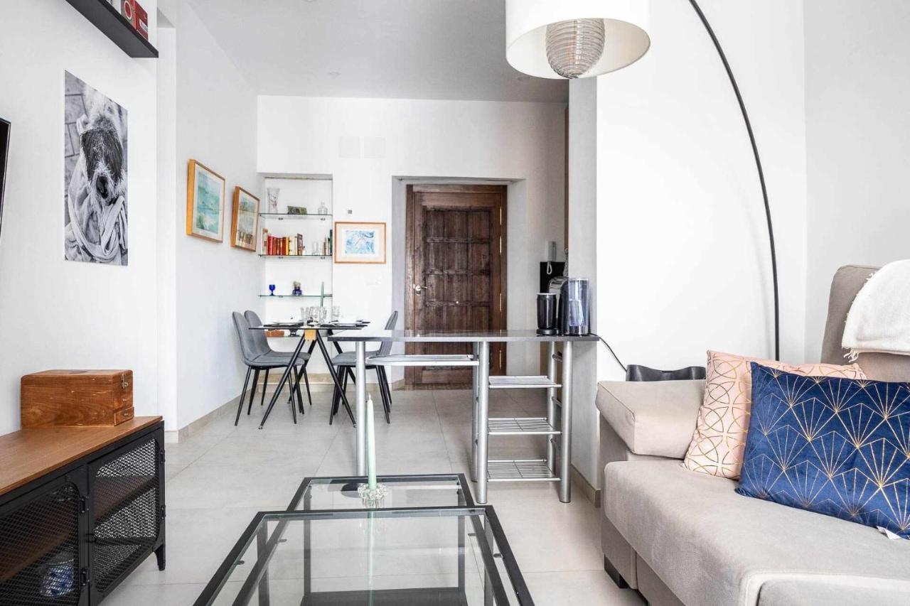 Comfy Away - Exclusivo Mercado De Triana Con Balcon Sevilla