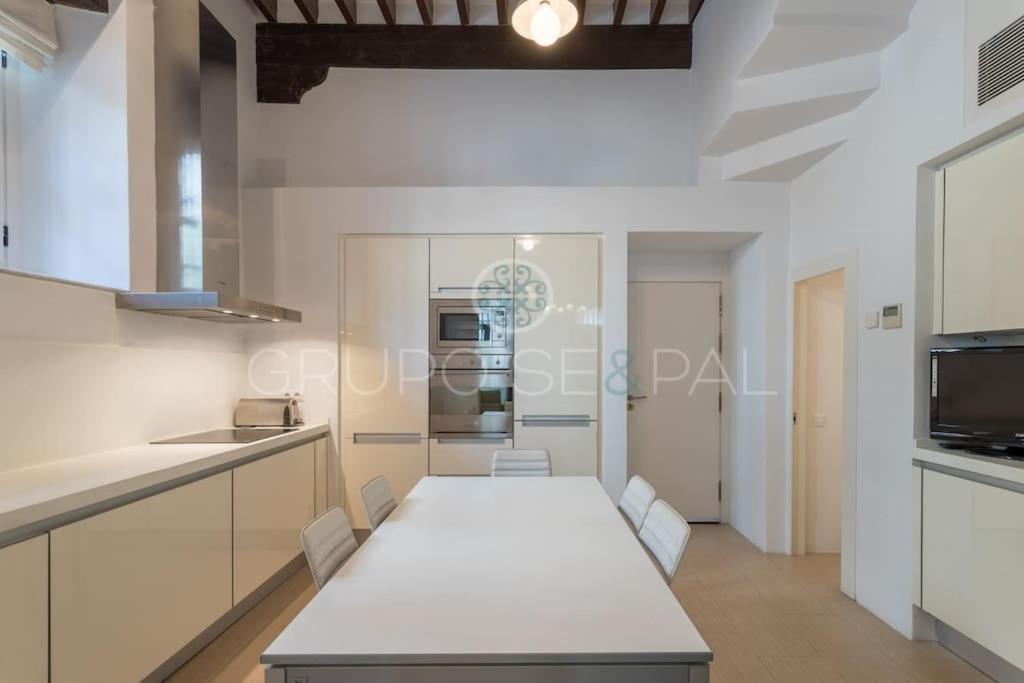 Ad10 Full House Near Cathedral By Antonia Diaz Street Holiday home
