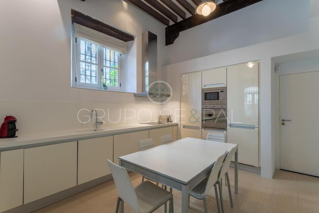 Ad10 Full House Near Cathedral By Antonia Diaz Street Holiday home Seville